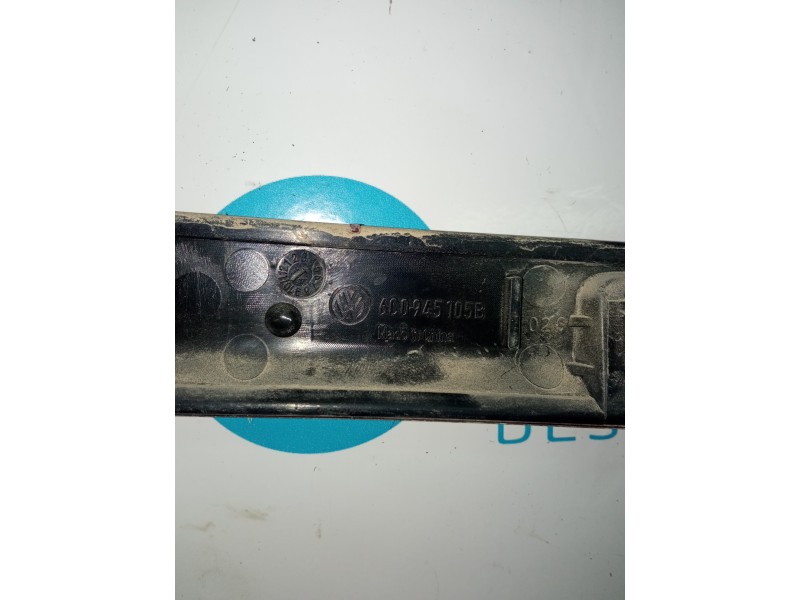 PILOTO TRASERO IZQUIERDO 6C0945105B  - imagen 2