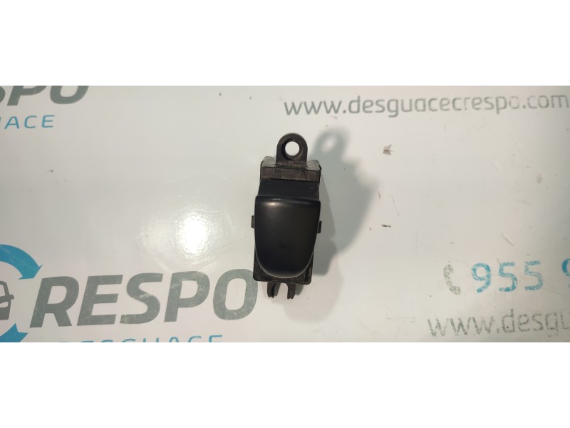 MANDO ELEVALUNAS TRASERO DERECHO  - imagen 1