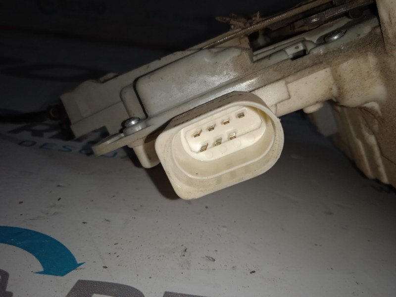 CERRADURA PUERTA TRASERA DERECHA 5P0839012  - imagen 4