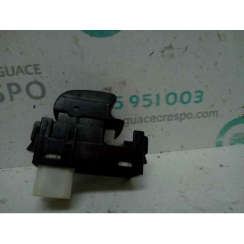 MANDO ELEVALUNAS DELANTERO DERECHO 3482M26 