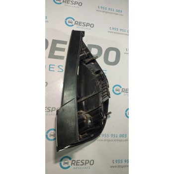 PILOTO TRASERO IZQUIERDO 265558940R  - miniatura 2