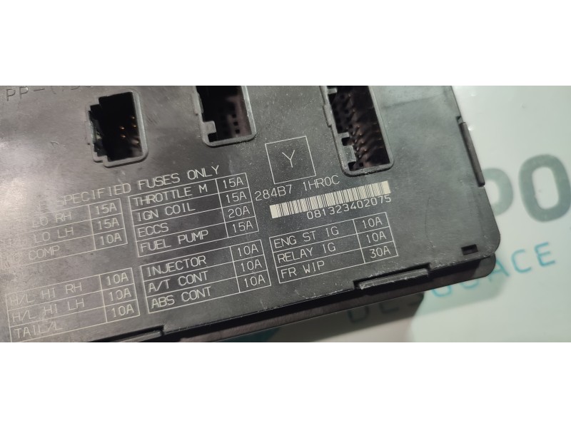 CAJA RELES / FUSIBLES 284B71HR0C  - imagen 2