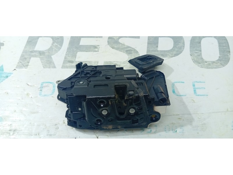 CERRADURA PUERTA DELANTERA DERECHA 5K1837016  - imagen 2