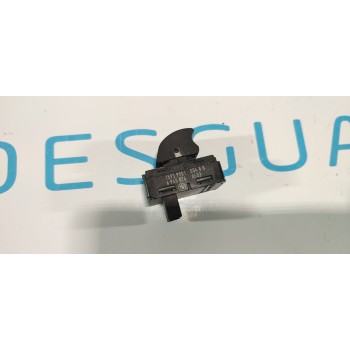 MANDO ELEVALUNAS DELANTERO DERECHO 6945876  - miniatura 2