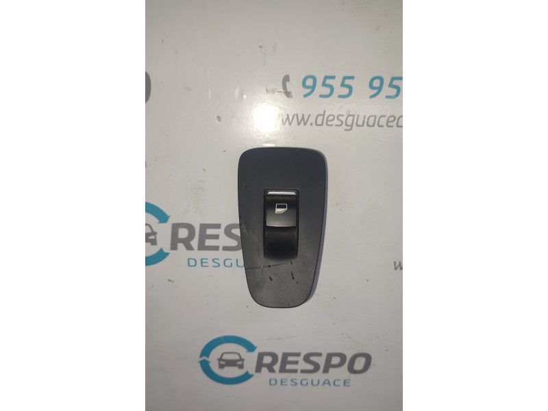 MANDO ELEVALUNAS DELANTERO DERECHO 9163527  - imagen 1