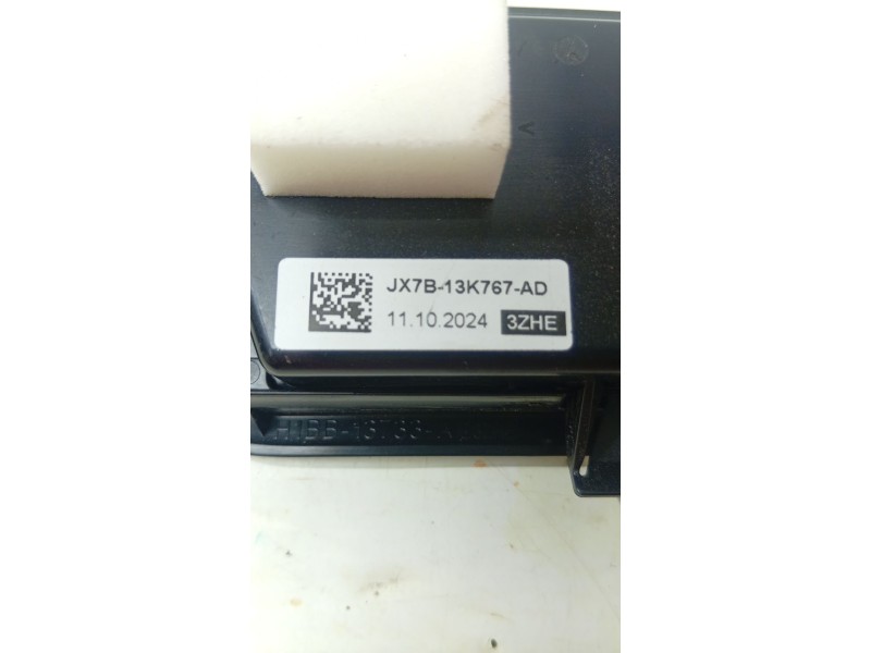 LUZ INTERIOR JX7B13K767AD  - imagen 4