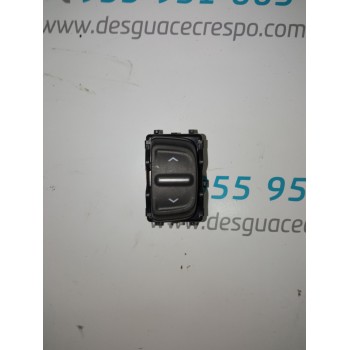 MANDO ELEVALUNAS DELANTERO DERECHO 254214937R 