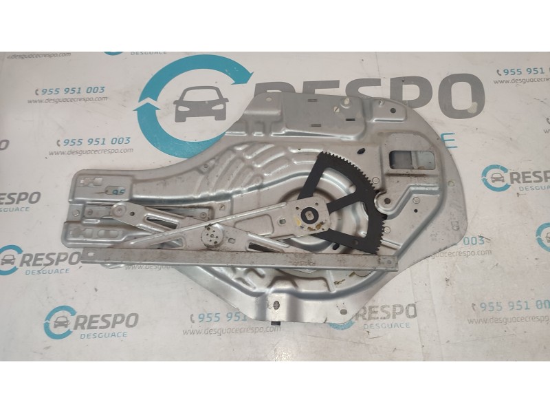 ELEVALUNAS DELANTERO DERECHO 824802E010  - imagen 2