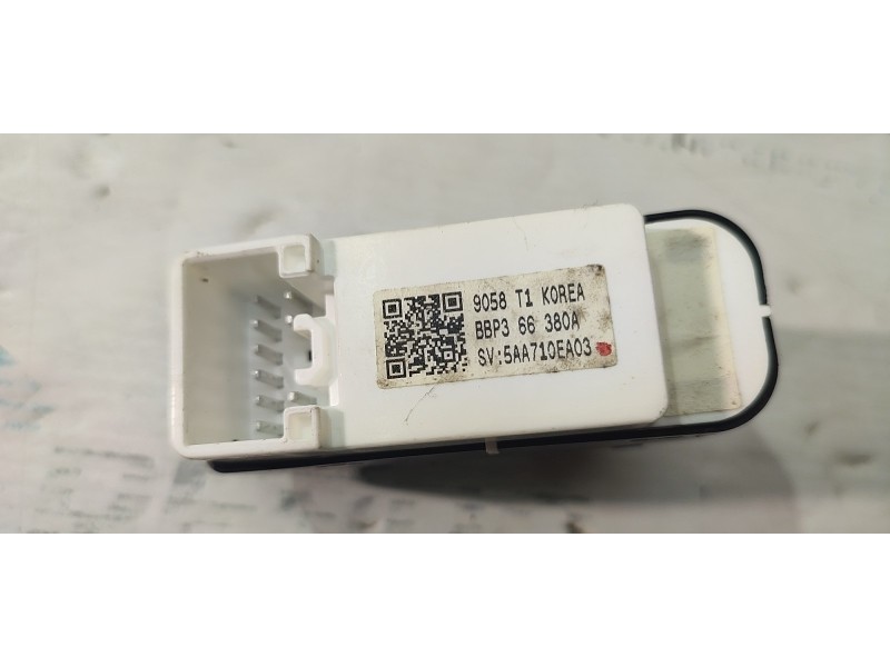 MANDO ELEVALUNAS TRASERO DERECHO BBP366380A  - imagen 2