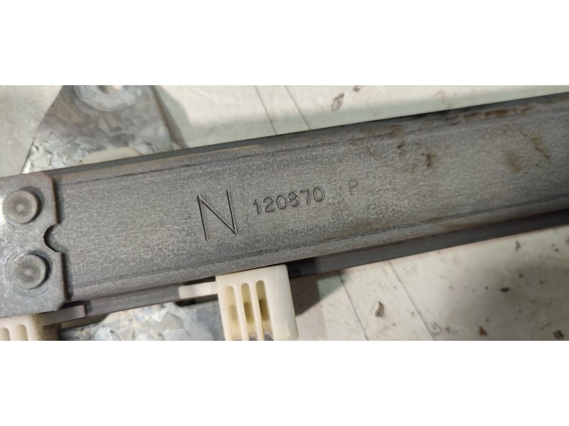 ELEVALUNAS TRASERO DERECHO  - imagen 2