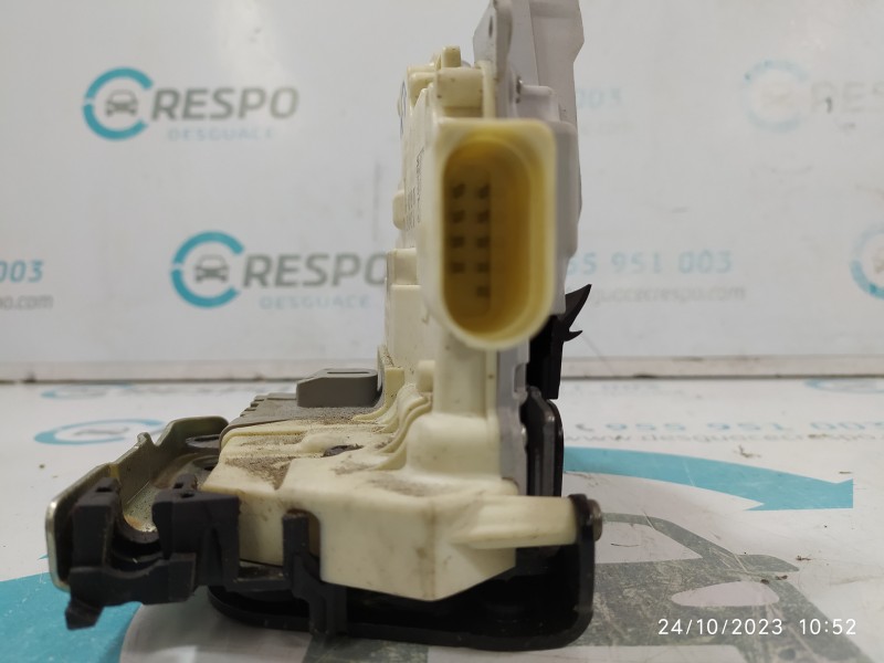 CERRADURA PUERTA TRASERA DERECHA 4G0839016  - imagen 3