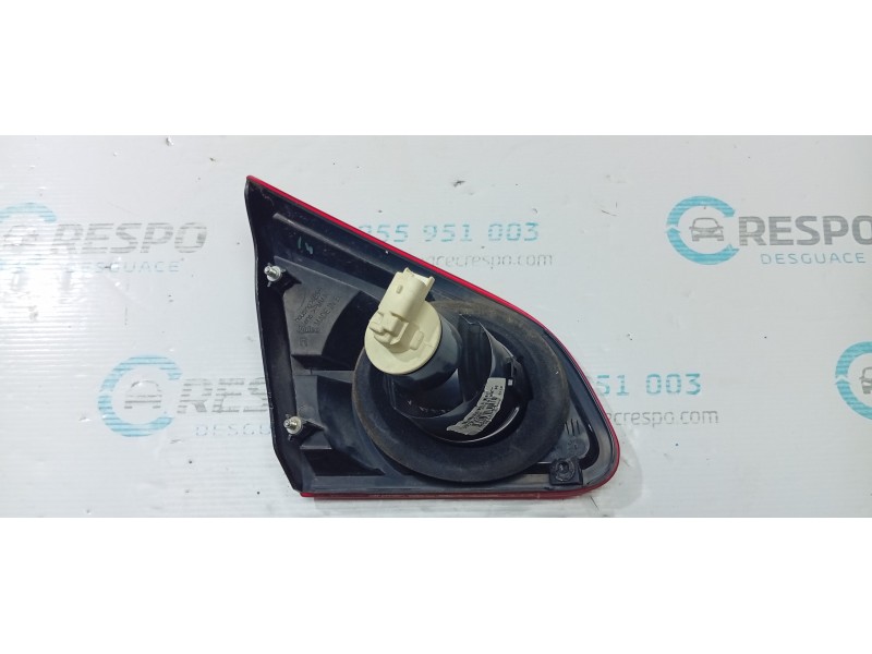 PILOTO TRASERO DERECHO INTERIOR 26550JD800  - imagen 2