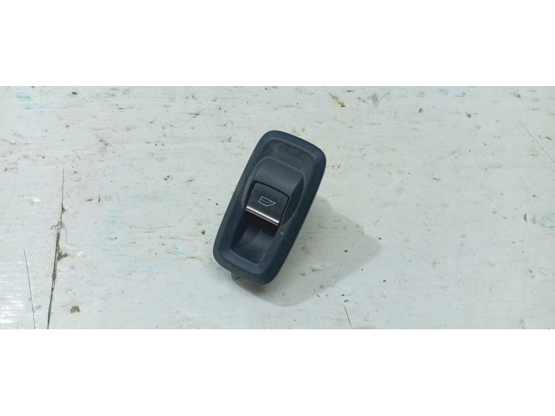 MANDO ELEVALUNAS DELANTERO DERECHO EN1514529BB  - imagen 1