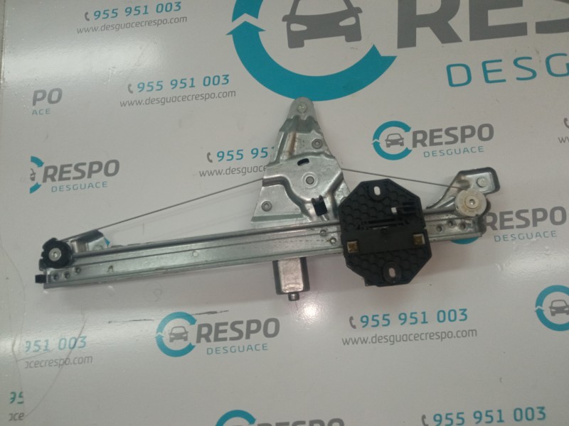 ELEVALUNAS TRASERO DERECHO 827206057R  - imagen 3