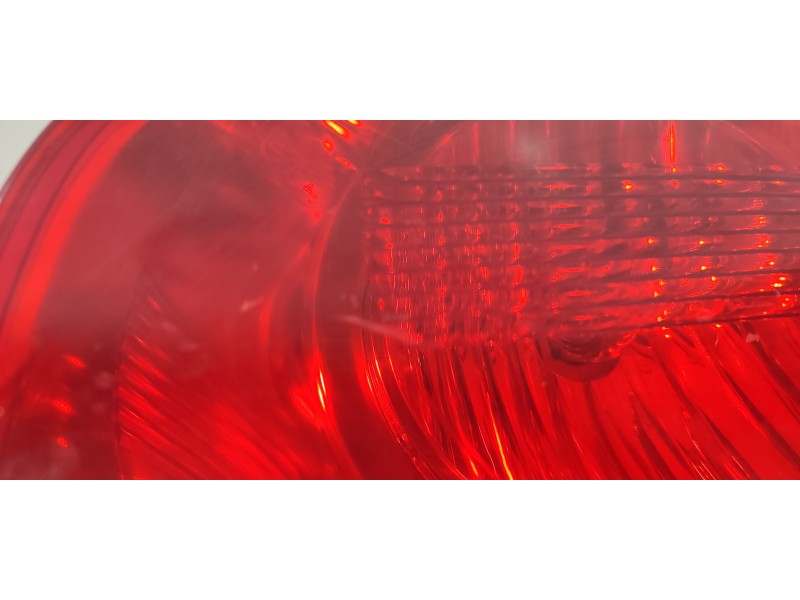 PILOTO TRASERO DERECHO INTERIOR 7L6945094H  - imagen 4