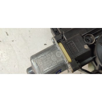 ELEVALUNAS TRASERO DERECHO 6R0959812B  - miniatura 2