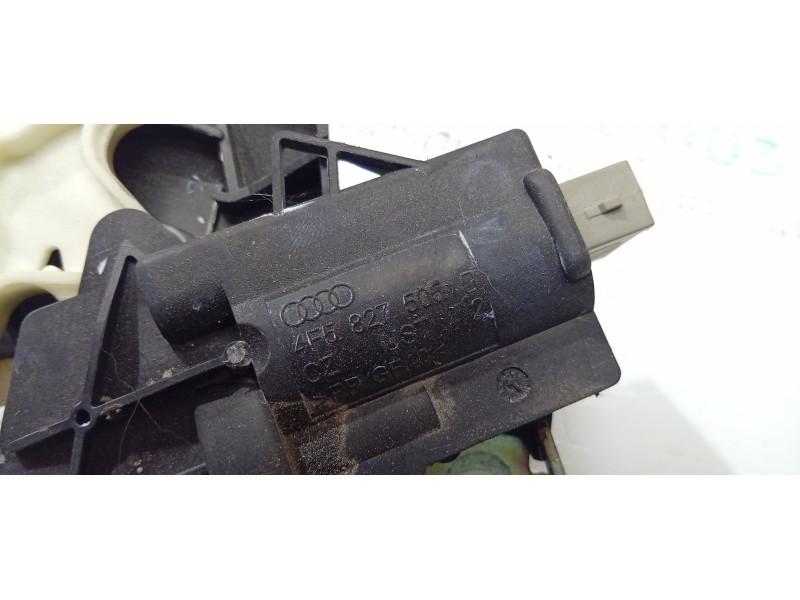 CERRADURA MALETERO / PORTON 4F5827505D  - imagen 2