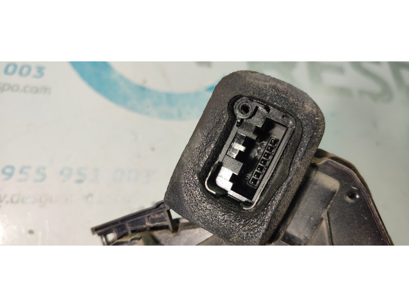 CERRADURA PUERTA TRASERA DERECHA 5K4839016  - imagen 2