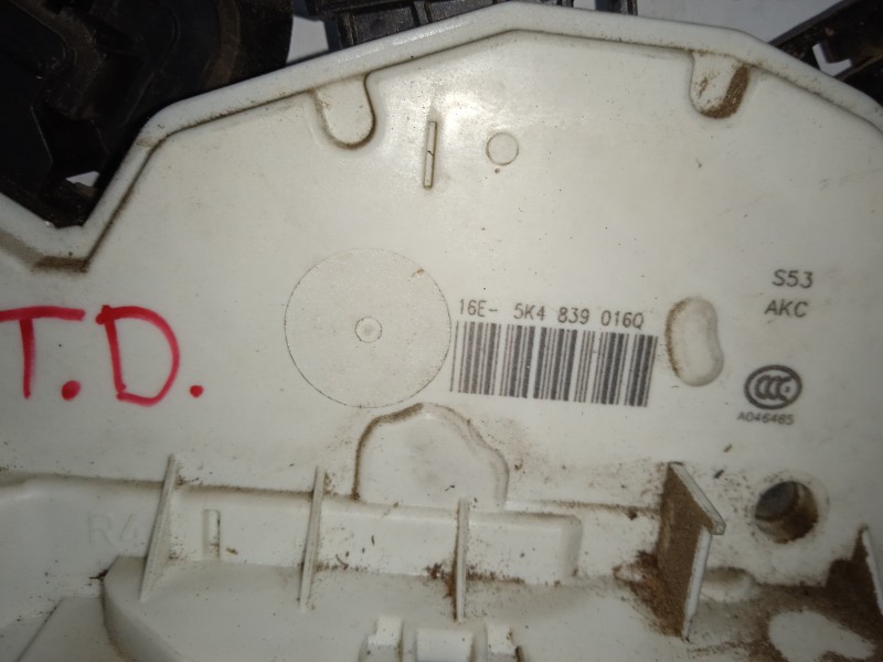 CERRADURA PUERTA TRASERA DERECHA 5K4839016Q  - imagen 3