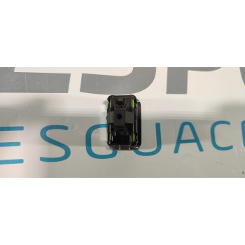 MANDO ELEVALUNAS TRASERO IZQUIERDO A2049058102  - miniatura 2