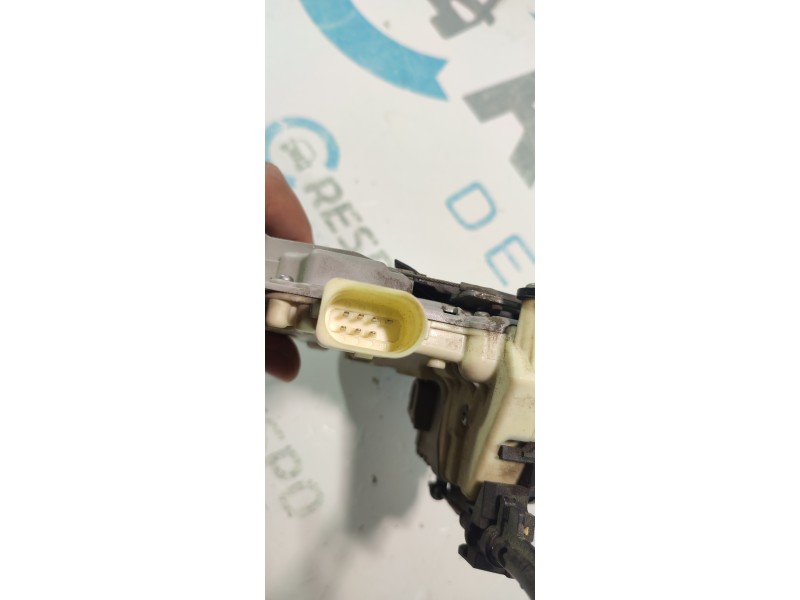 CERRADURA PUERTA TRASERA DERECHA 3C4839016A  - imagen 3