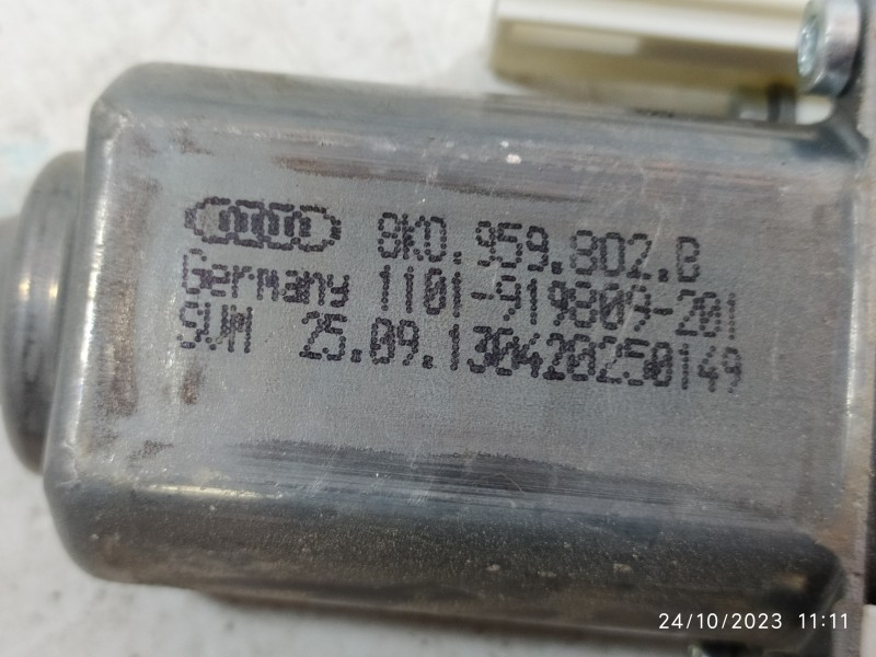 ELEVALUNAS DELANTERO DERECHO 4G0837462 8K0959802B  - imagen 3