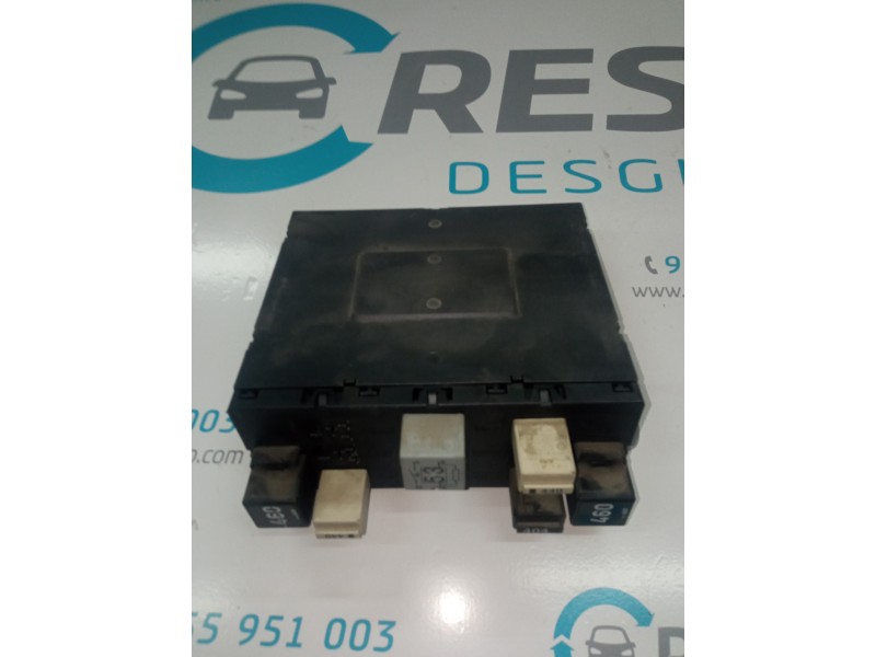 CAJA RELES / FUSIBLES 3C0937049J  - imagen 2