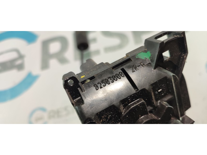 CERRADURA PUERTA TRASERA IZQUIERDA 825030002R  - imagen 3