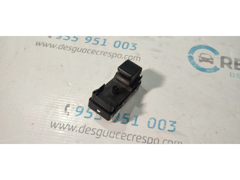 MANDO ELEVALUNAS TRASERO IZQUIERDO D09H66370  - imagen 1