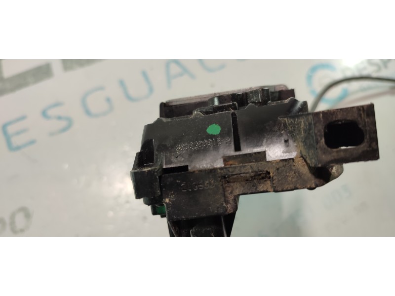 CERRADURA PUERTA DELANTERA DERECHA 805020001R  - imagen 3