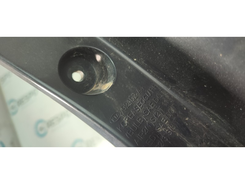 PILOTO TRASERO DERECHO 92402A4  - imagen 3