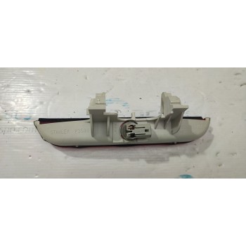 LUZ CENTRAL DE FRENO P3591  - miniatura 2