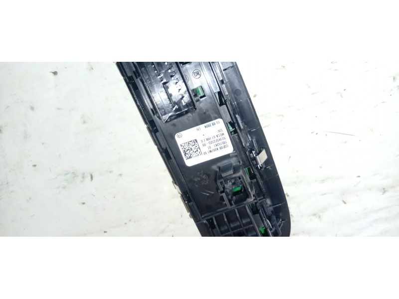 MANDO ELEVALUNAS DELANTERO IZQUIERDO 98349233ZD  - imagen 2