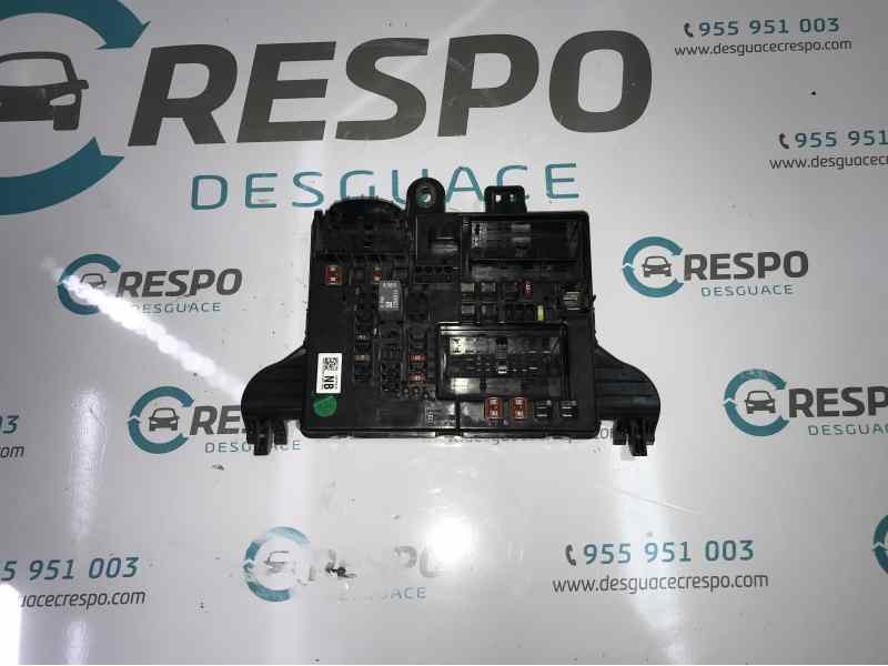 CAJA RELES / FUSIBLES 1327731803  - imagen 1