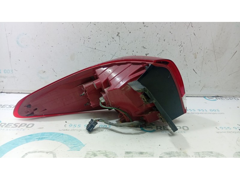 PILOTO TRASERO DERECHO 92402A4020  - imagen 3