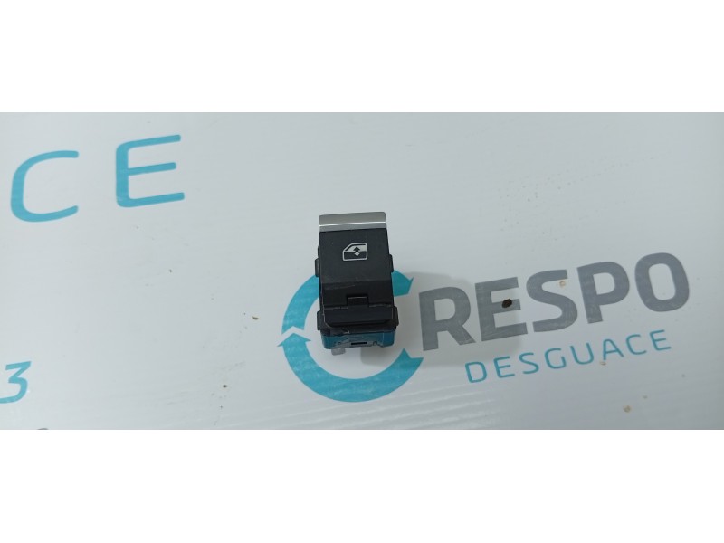 MANDO ELEVALUNAS TRASERO DERECHO 4M0959855  - imagen 1