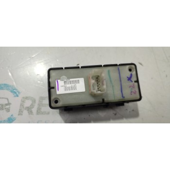 MANDO ELEVALUNAS DELANTERO DERECHO 04602786AA  - miniatura 3