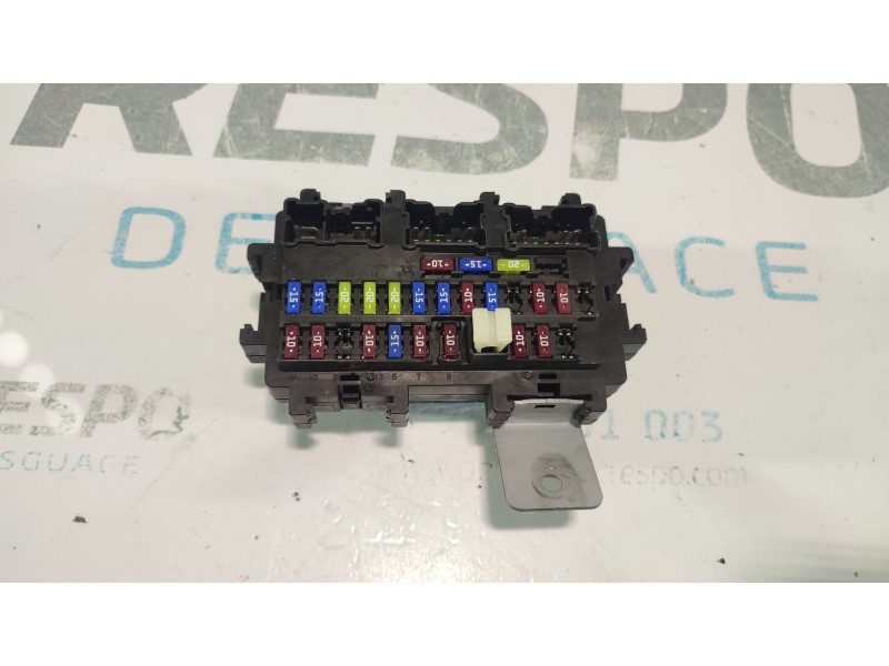 CAJA RELES / FUSIBLES 252365026R  - imagen 1