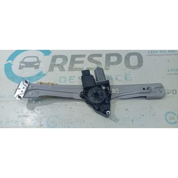 ELEVALUNAS DELANTERO DERECHO 