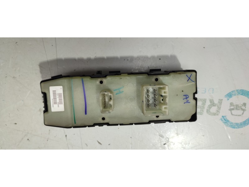 MANDO ELEVALUNAS DELANTERO IZQUIERDO 04602781AA  - imagen 2