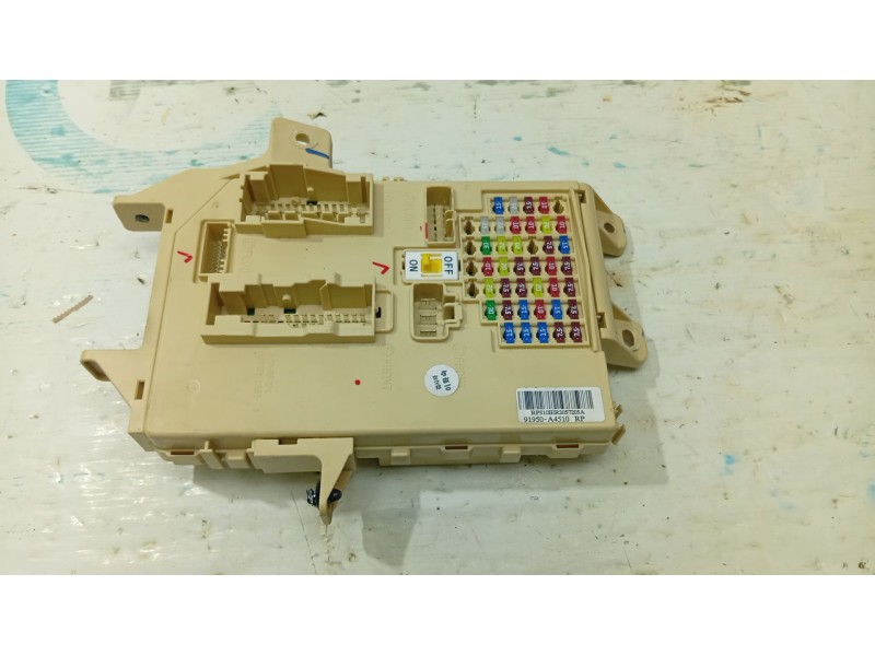 CAJA RELES / FUSIBLES 91950A4510  - imagen 1