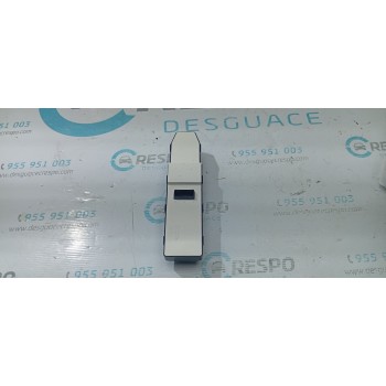 MANDO ELEVALUNAS DELANTERO IZQUIERDO 93570D4AG0BYF  - miniatura 3