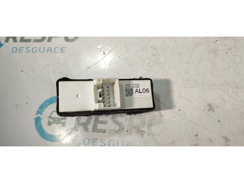 MANDO ELEVALUNAS TRASERO DERECHO 83071AL060  - imagen 2