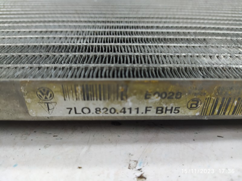 CONDENSADOR / RADIADOR AIRE ACONDICIONADO 7L0820411F  - imagen 3