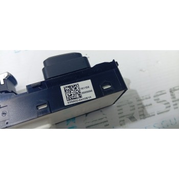 MANDO ELEVALUNAS TRASERO DERECHO 93590D4AH0BYF  - miniatura 2