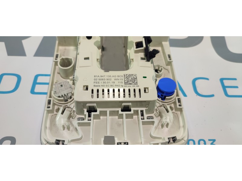 LUZ INTERIOR 81A947135AG  - imagen 2