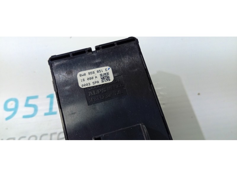 MANDO ELEVALUNAS DELANTERO IZQUIERDO 8W0959851E  - imagen 2