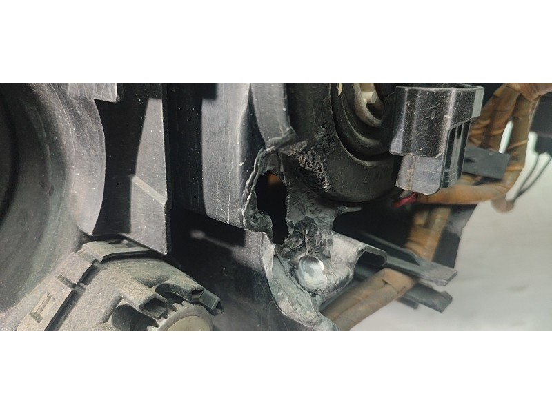 FARO DERECHO BDG751030  - imagen 2