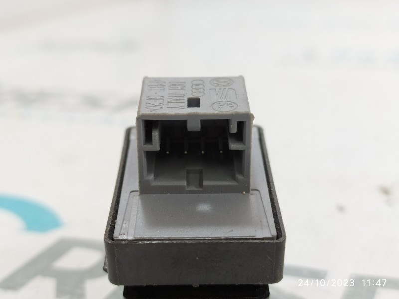 MANDO ELEVALUNAS DELANTERO DERECHO 4H0959855A  - imagen 3