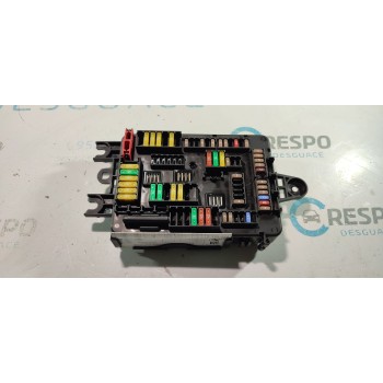 CAJA RELES / FUSIBLES 9389074 